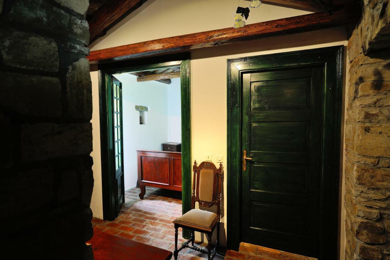 Traditional Istrian Stone House Šmarje Exteriör bild