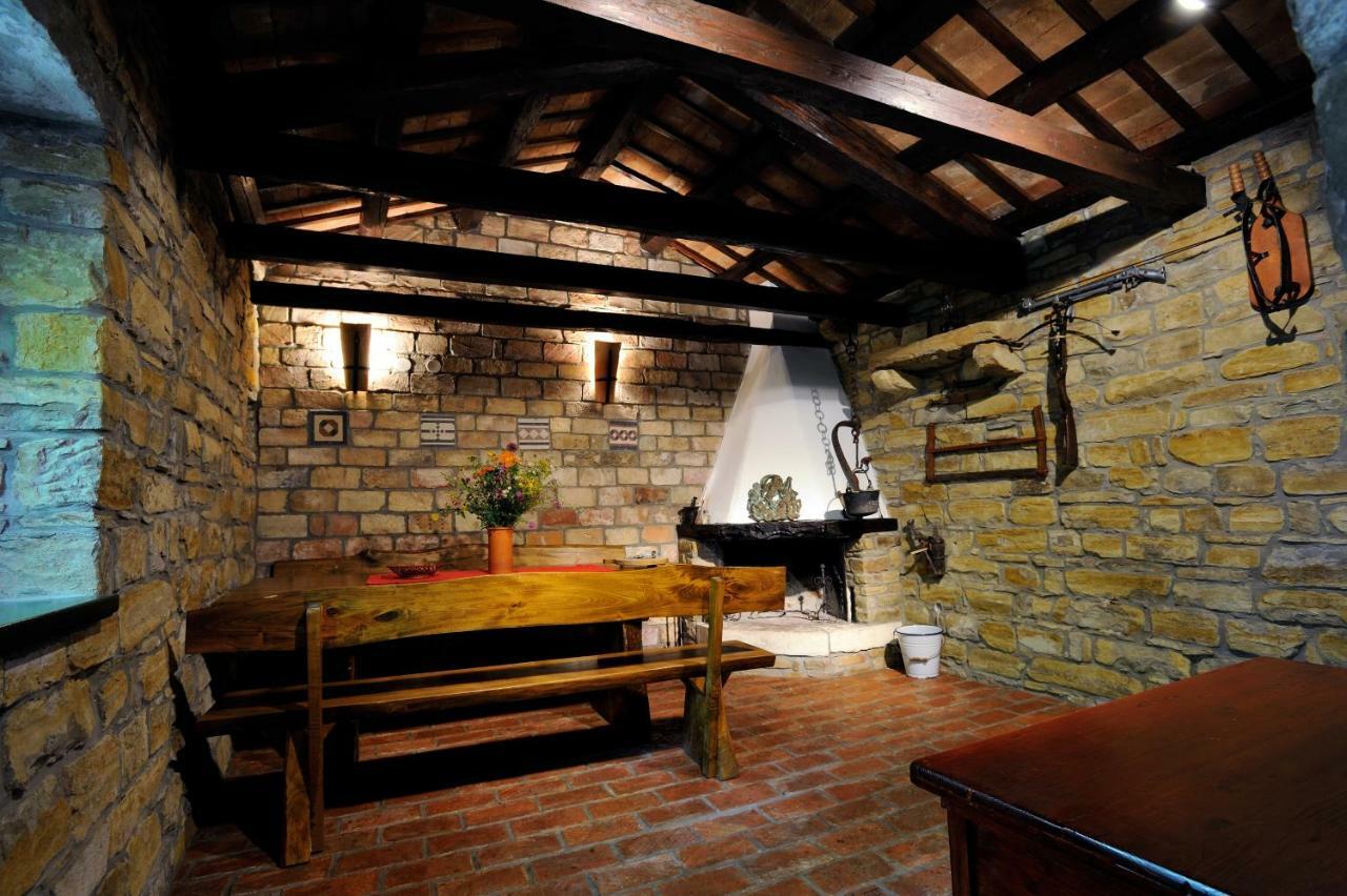 Traditional Istrian Stone House Šmarje Exteriör bild